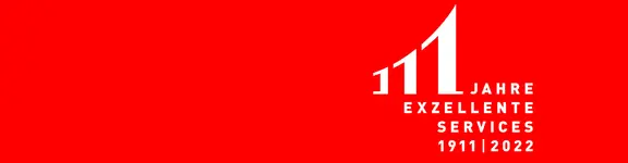 Rote Grafik mit einem Jubiläumslogo des Unternehmens Klüh, dass mit dem Text "111 Jahre exzellente Services von 1911 bis 2022" beschriftet ist.