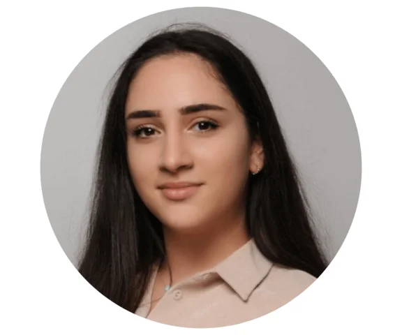 Porträt Auszubildende Aslihan D.