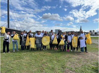 Gruppenbild vom RhineCleanUp 2025