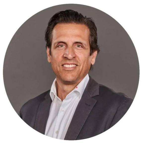 Das Bild zeigt Felix Fiedler, CIO von Klüh