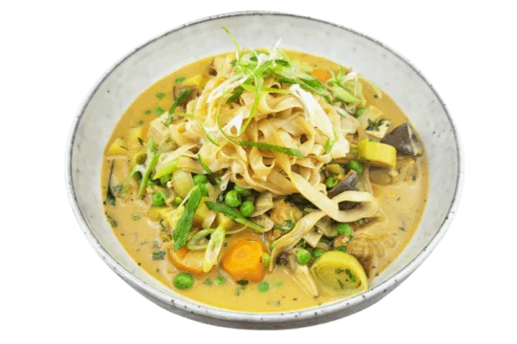 Veganes Tellergericht mit Nudeln