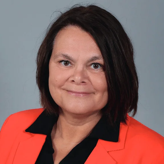 Porträt Frau Juliane Dreier