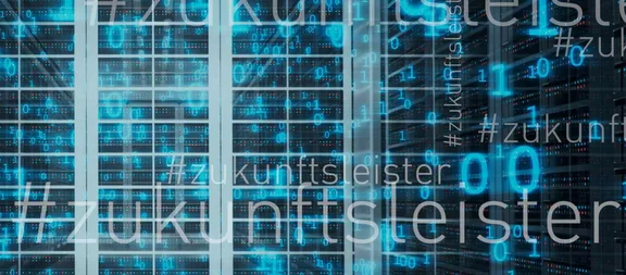 Ein Bild von einem Serverraum und auf Bild sind viele blaue coderierungen drauf und die Schriftzüge: #zukunftsleister